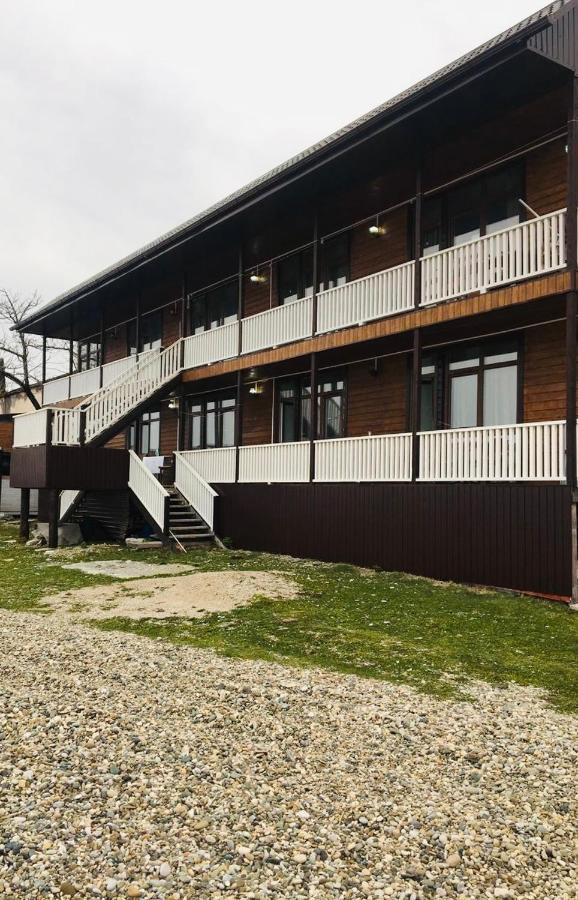 Гостевой Дом «Старый Причал» Pitsunda Exterior foto